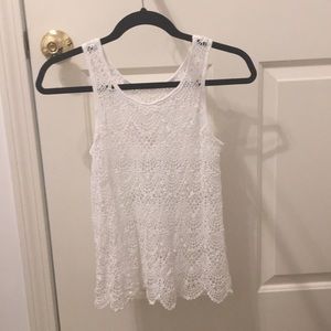 White doily patterned see-through tank top